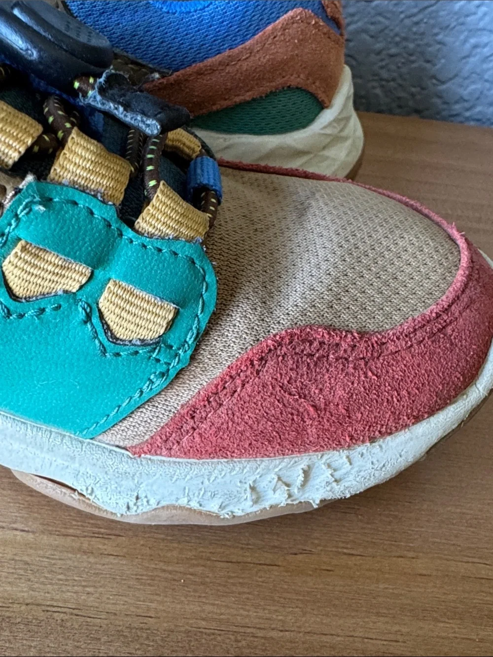 Teva Kids Multicolor Trail Sneaker - Blue, Teal & Coral size 10